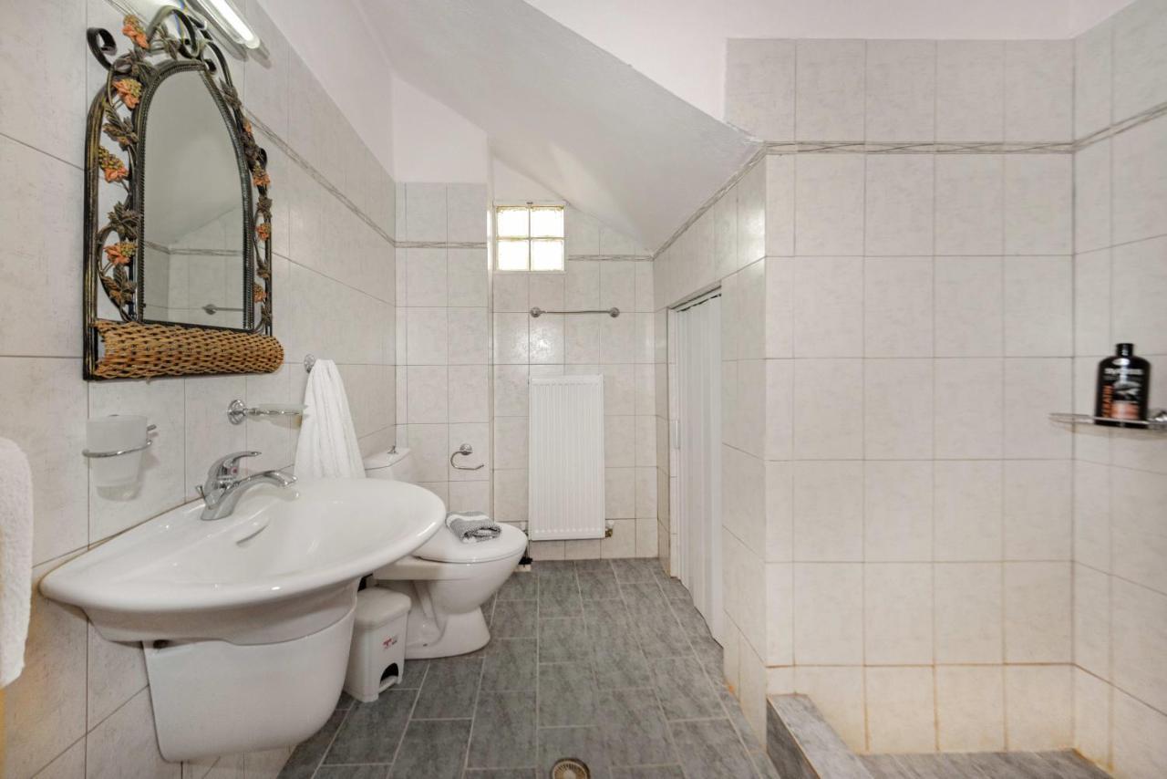 Danai House Apartment Nea Roda Exterior photo